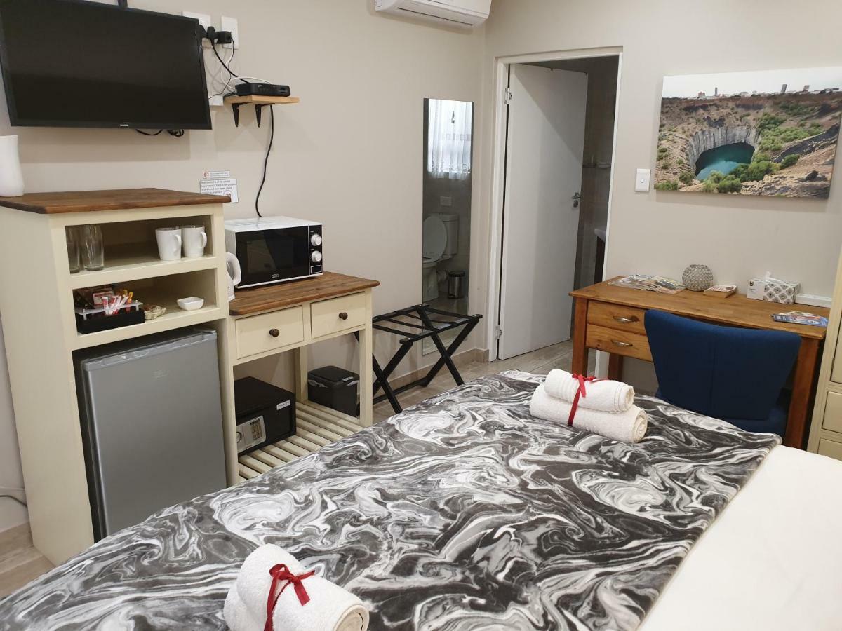 Dilisca Guesthouse Durbanville Eksteriør billede