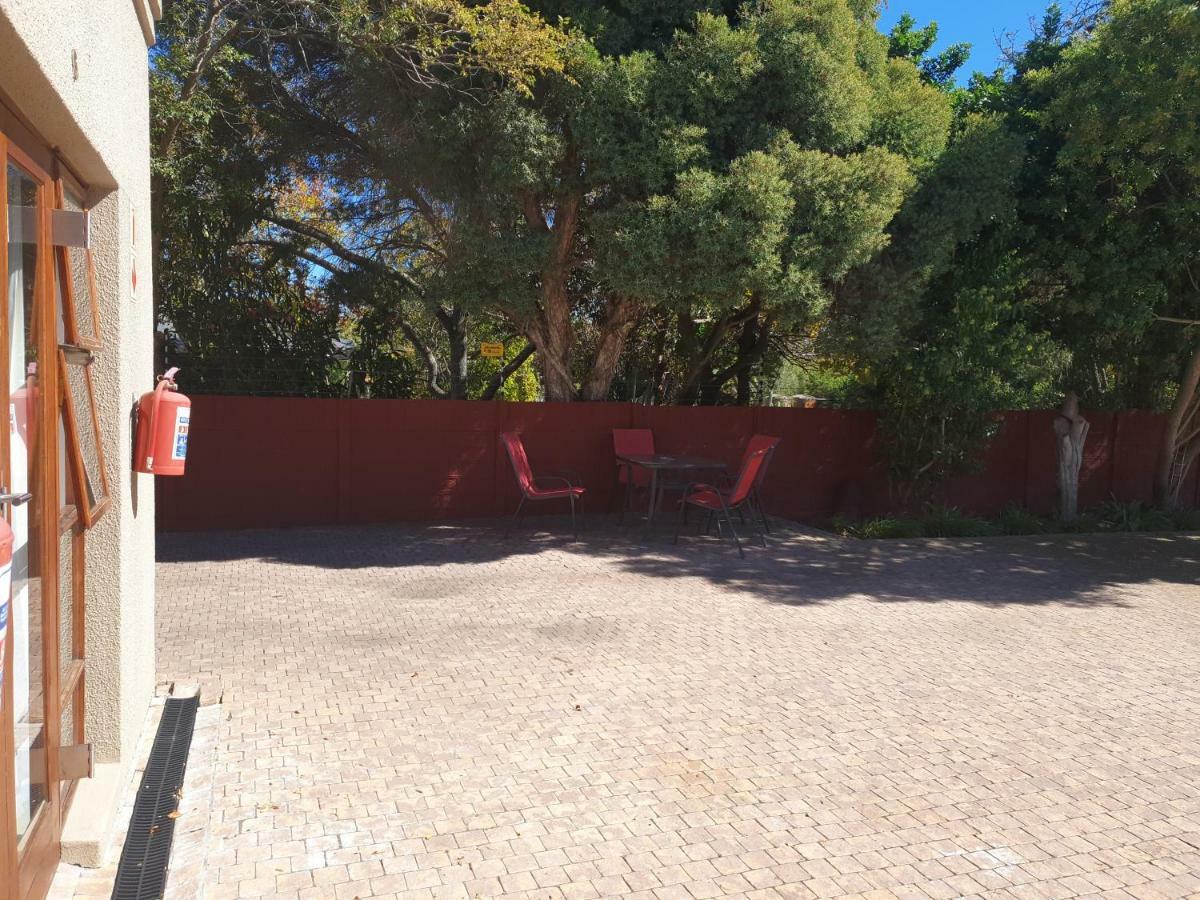 Dilisca Guesthouse Durbanville Eksteriør billede